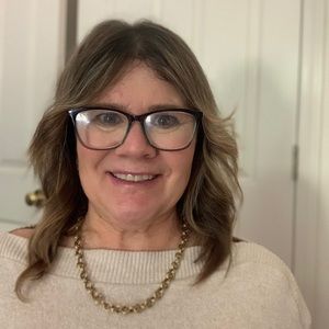 Meet your Posher, Gail